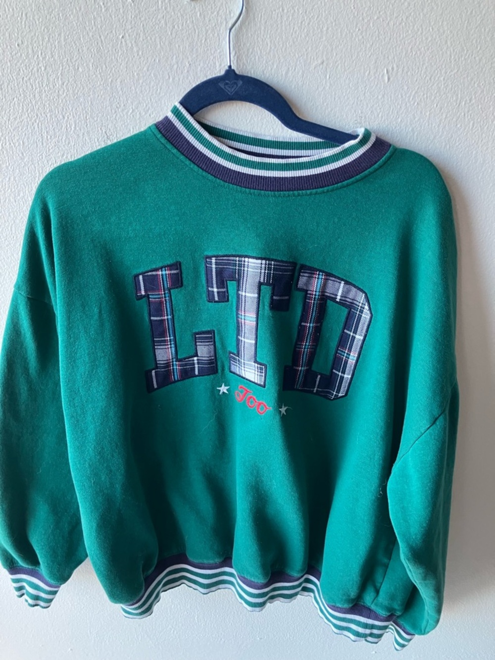 Y2K Limited Too Emerald Green Crewneck Sweater with Plaid LTD Applique